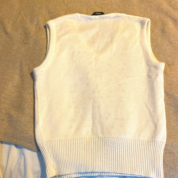 Sweet Preppy Sweater Vest - Picture 3 of 3